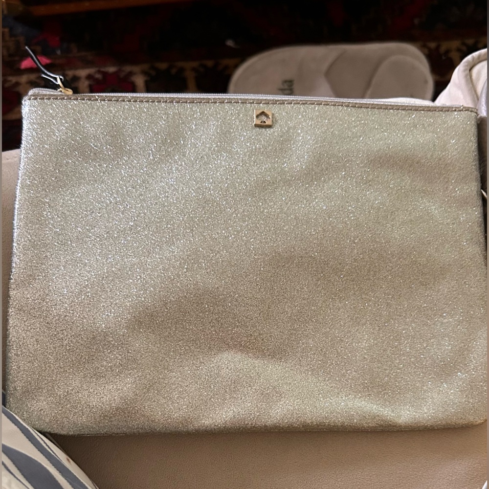Kate Spade Mavis Silver Glitter Pouch Clutch bag EUC - Picture 3 of 8